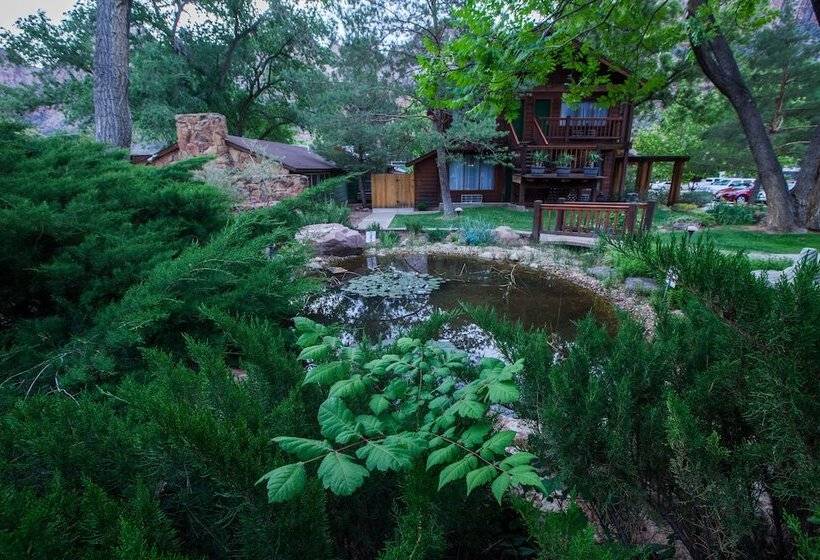 فندق Flanigan`s Resort And Spa