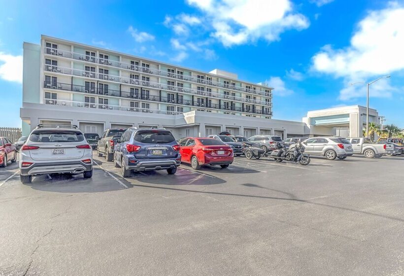 ホテル Holiday Inn Resort Oceanfront At Surfside Beach, An Ihg