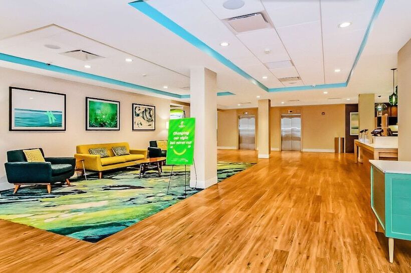 ホテル Holiday Inn Resort Oceanfront At Surfside Beach, An Ihg