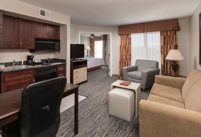 هتل Homewood Suites By Hilton Chicago  Schaumburg
