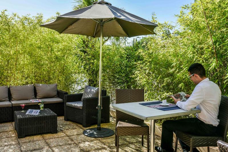 هتل Hôtel Littéraire Jules Verne, BW Signature Collection