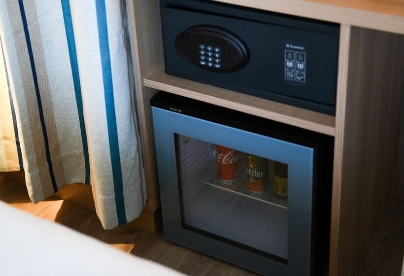 هتل Hôtel Littéraire Jules Verne, BW Signature Collection