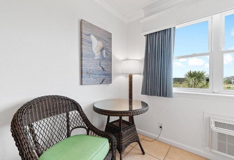 ホテル Ocean Isle Inn