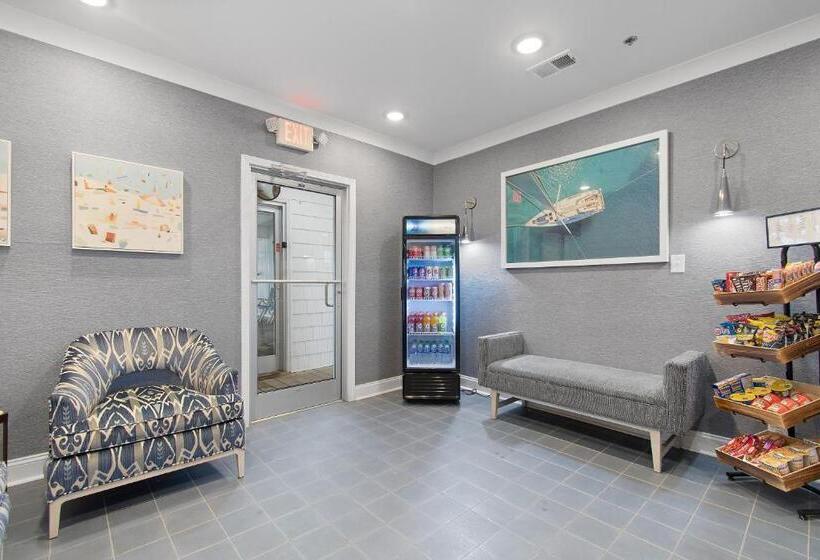 ホテル Ocean Isle Inn