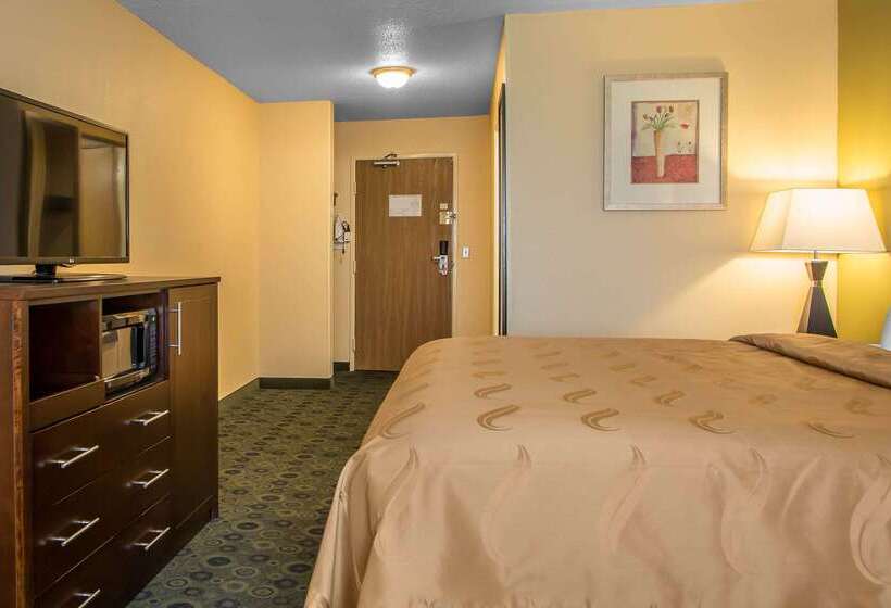 בית מלון כפרי Quality Inn & Suites Bloomington I 55 And I 74