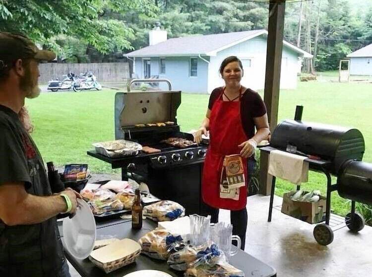 Meadowlark Motel With Restaurant & Bar