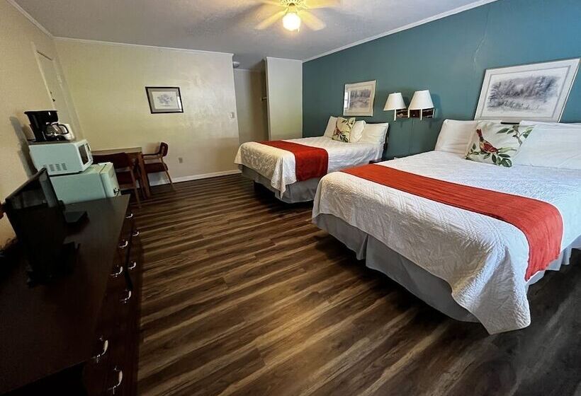 Meadowlark Motel With Restaurant & Bar