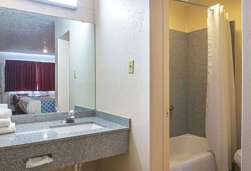 مُتل Rodeway Inn