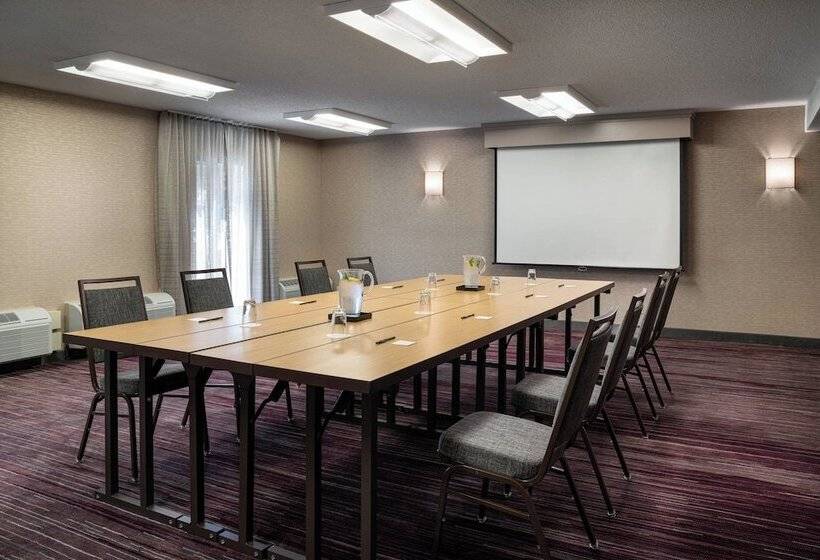 酒店 Courtyard By Marriott Pleasanton