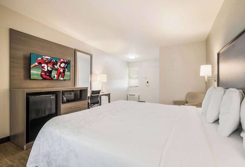 בית מלון כפרי Days Inn By Wyndham Chula Vista San Diego