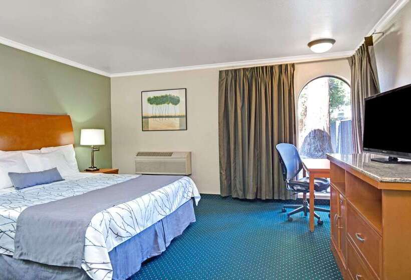 فندق Days Inn By Wyndham San Jose Convention Center