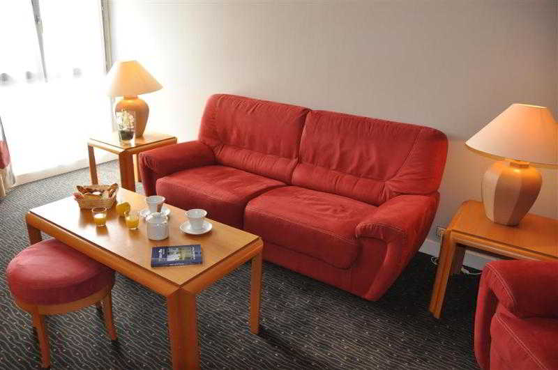 ホテル Domaine De La Forêt D Orient, Logis Hôtel, Restaurant, Spa Et Golf