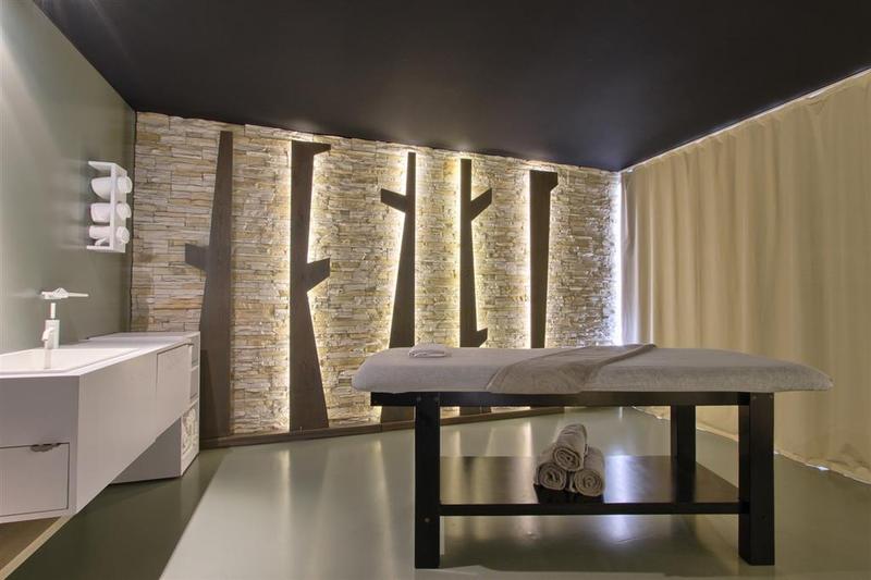 ホテル Domaine De La Forêt D Orient, Logis Hôtel, Restaurant, Spa Et Golf