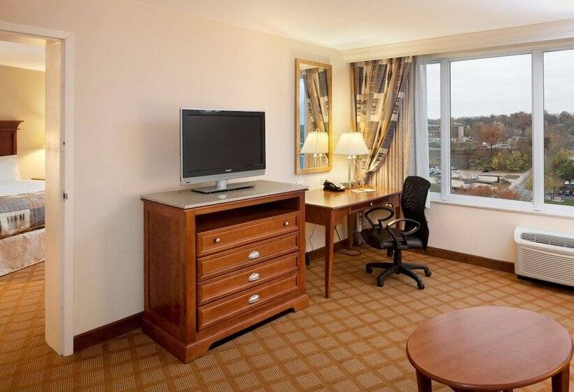 Doubletree By Hilton Hotel Jefferson City