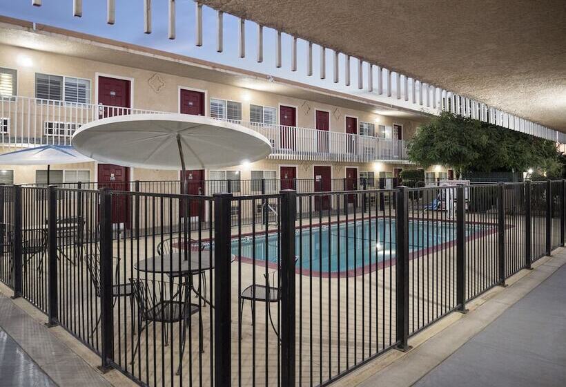 هتل Dream Inn
