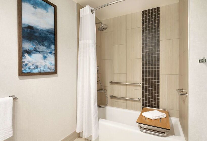فندق Embassy Suites By Hilton Monterey Bay Seaside