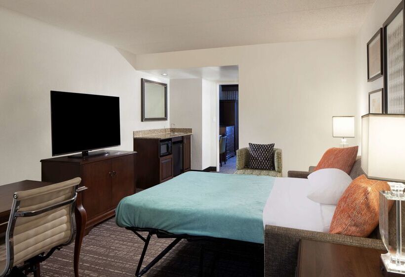 فندق Embassy Suites By Hilton Philadelphia Airport