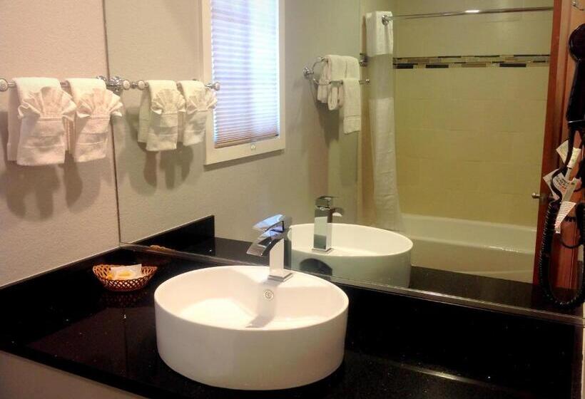 فندق Fairbridge Inn & Suites Gateway To Yosemite