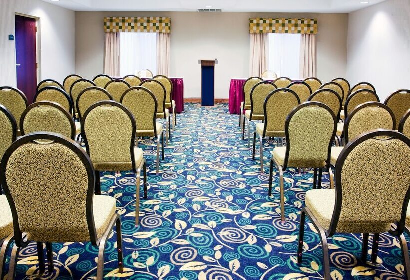 فندق Four Points By Sheraton Fayetteville Fort Liberty