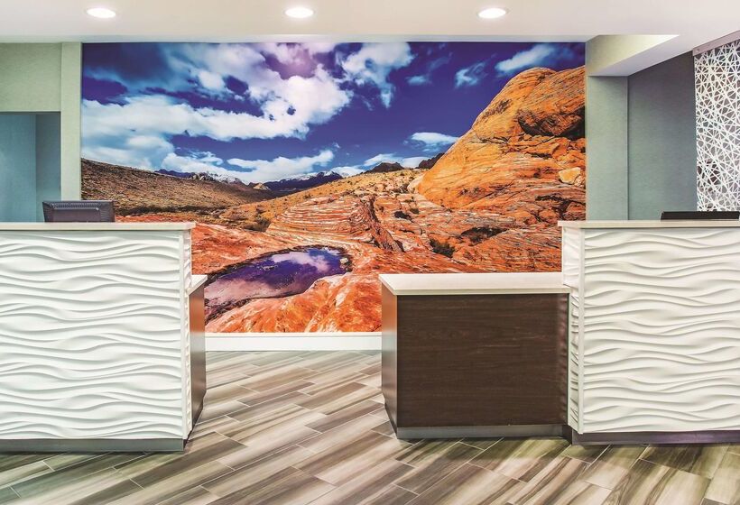 هتل La Quinta By Wyndham Las Vegas Summerlin Tech