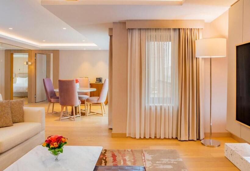 Mövenpick Hotel Istanbul Bosphorus