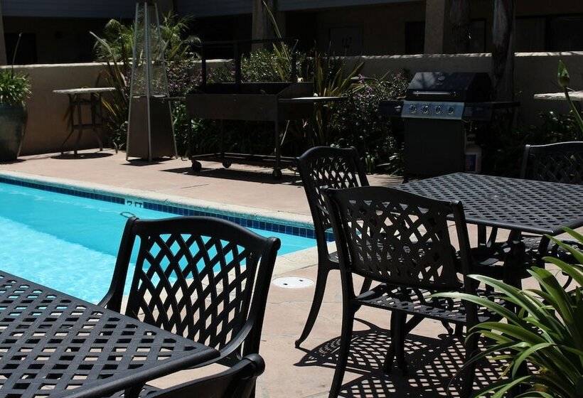 ホテル O'cairns Inn And Suites