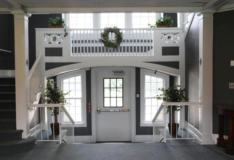 호텔 Rutgers University Inn And Conference Center