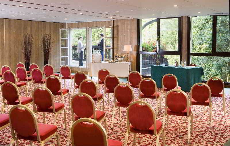 هتل Hôtel Château De L Ile