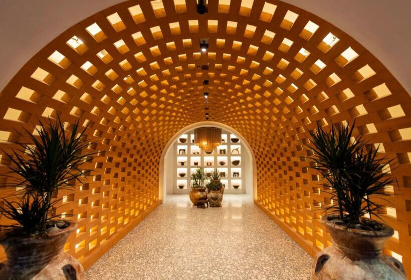 Virgin Hotels Las Vegas By Suiteness