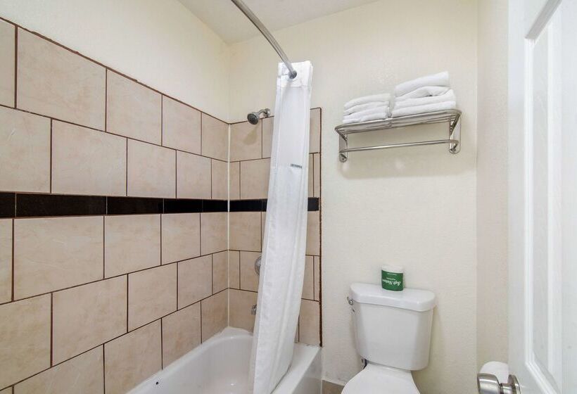 מוטל Howard Johnson Suites By Wyndham San Diego Chula Vista Bayfront