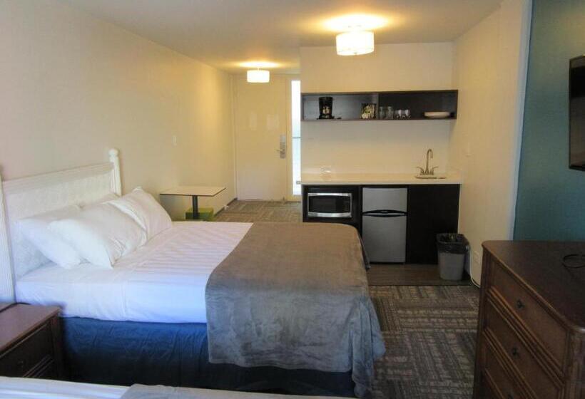 Waikiki Central Hotel No Resort Fees