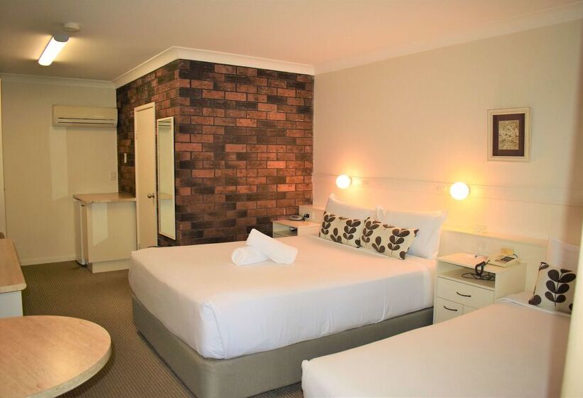 هتل Best Western Parkside Motor Inn