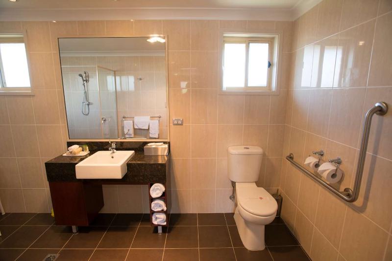 فندق Best Western Plus All Settlers Motor Inn