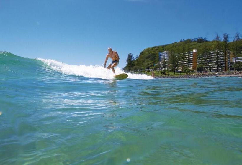 هتل Burleigh Beach Tower