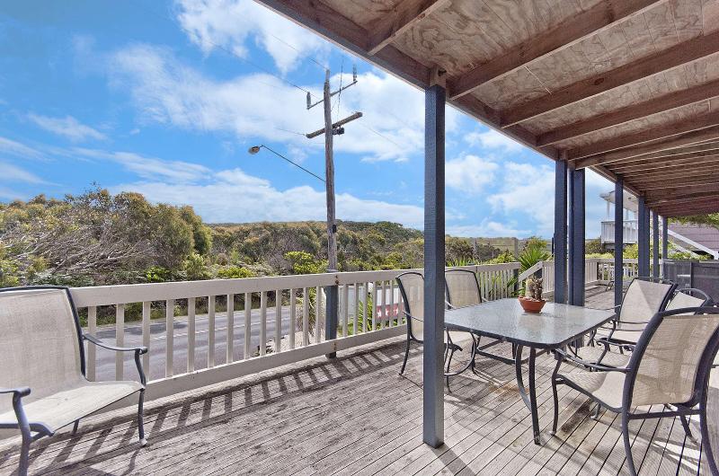 Отель The Great Ocean Road Studios