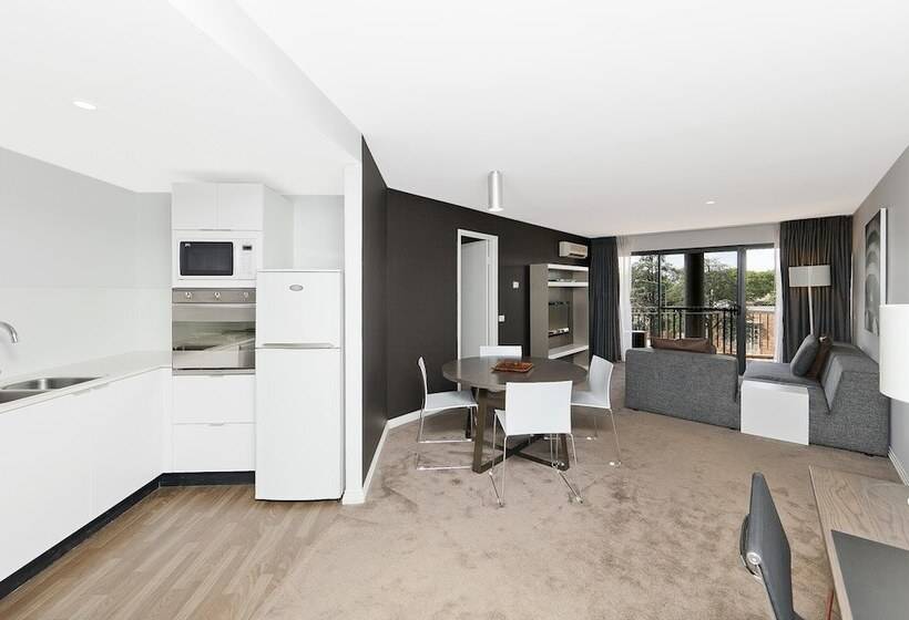 Astra Apartments   The Griffin