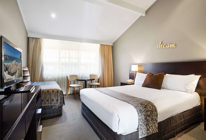 فندق Best Western Sanctuary Inn