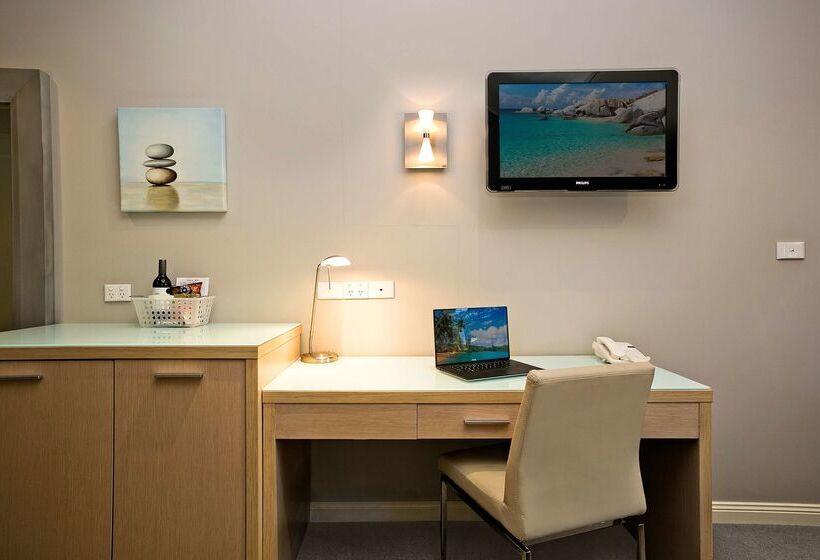 فندق Best Western Sanctuary Inn