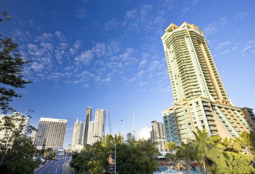 هتل Mantra Crown Towers