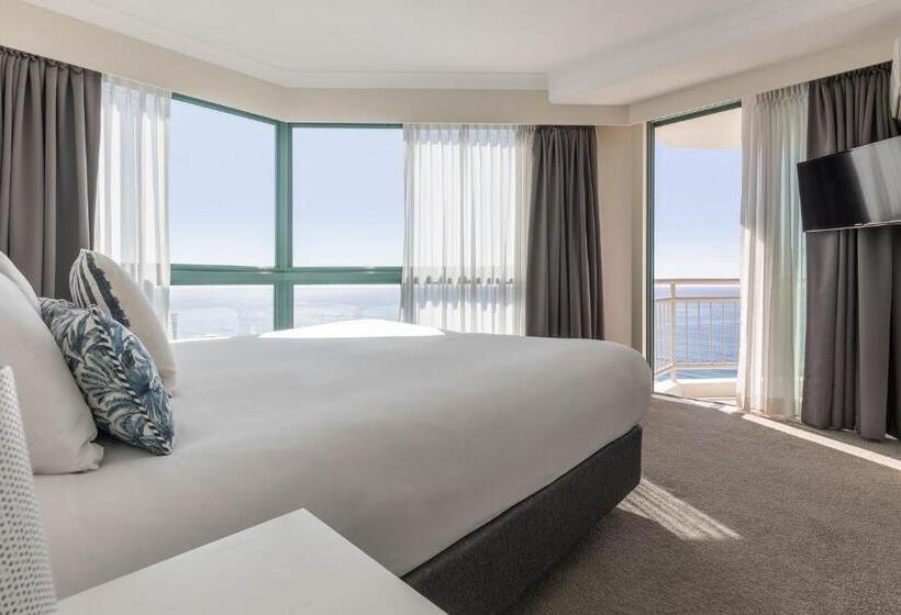 هتل Mantra Crown Towers