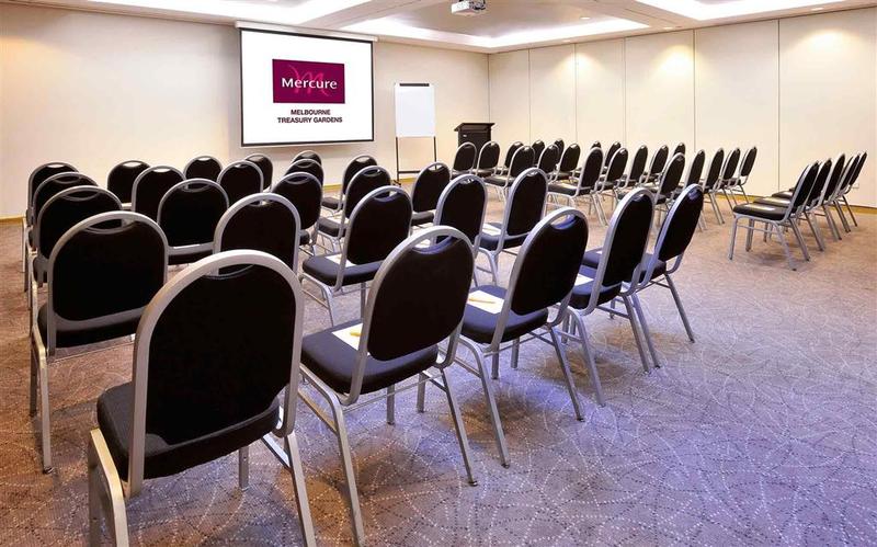 בית מלון כפרי Mercure Melbourne Treasury Gardens