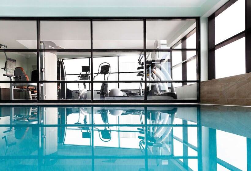 هتل Mercure Sydney