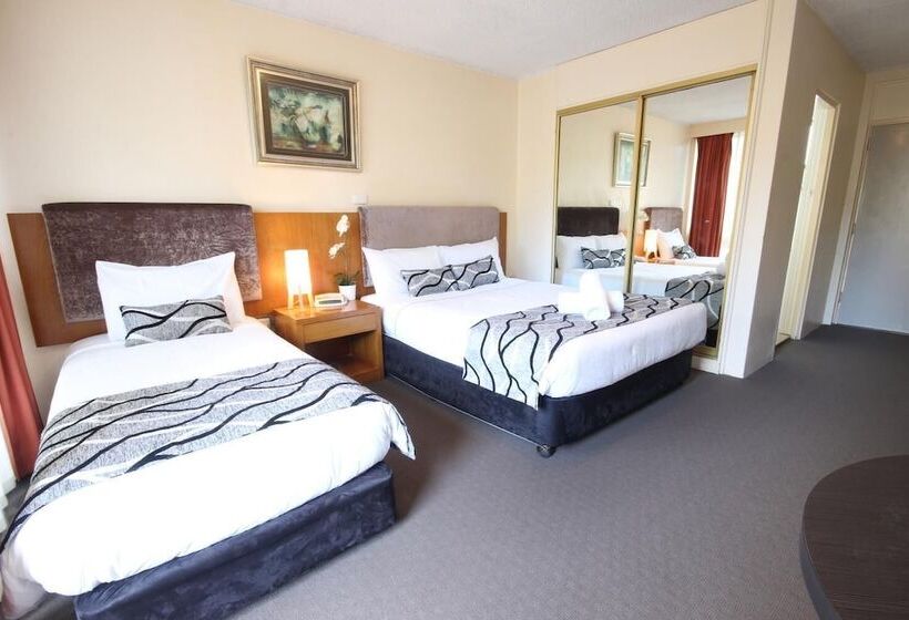 فندق Molly Morgan Motor Inn