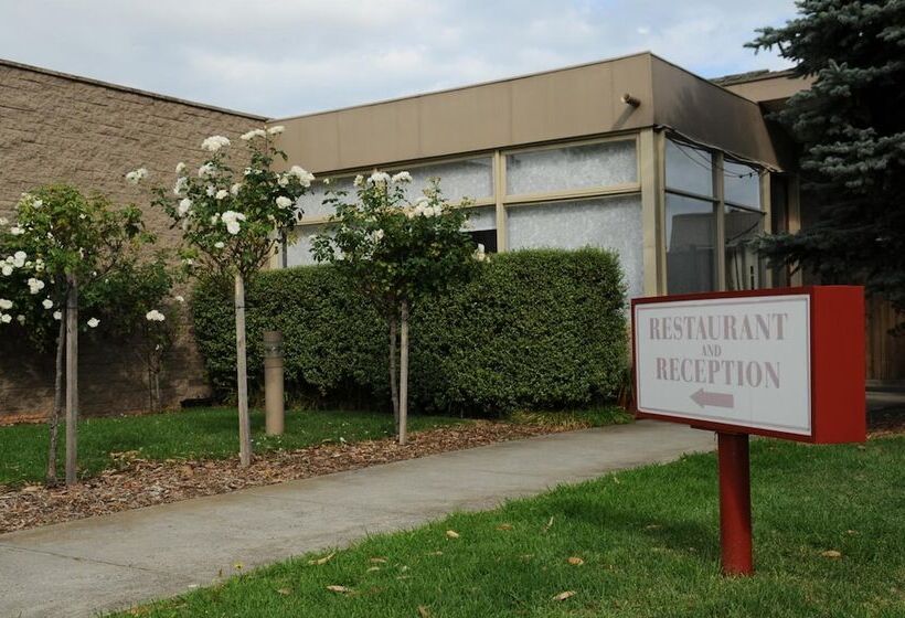 호텔 Peninsula Motor Inn