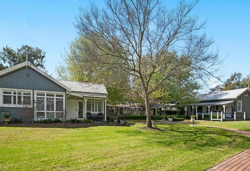 هتل The Convent Hunter Valley