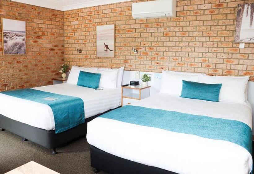 Kennedy Drive Airport Motel