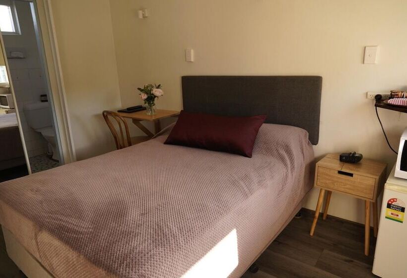 Мотель Country Motor Inn
