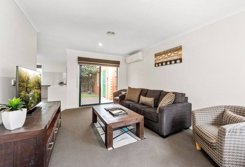 מוטל Fawkner Executive Suites & Serviced Apartments