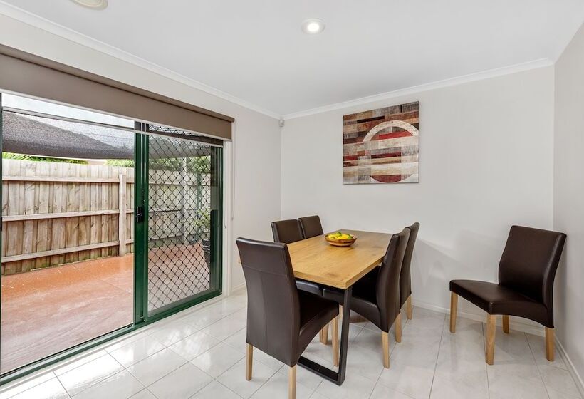 מוטל Fawkner Executive Suites & Serviced Apartments