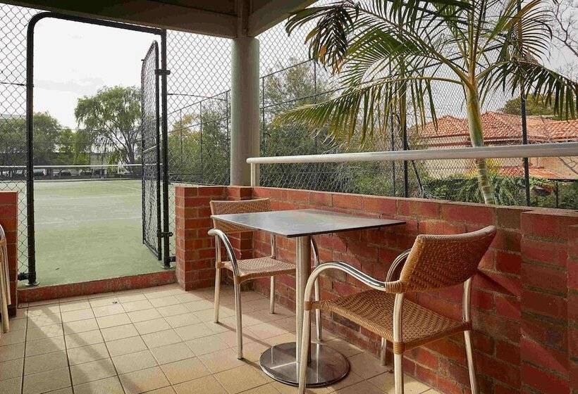 Broadwater Resort Como